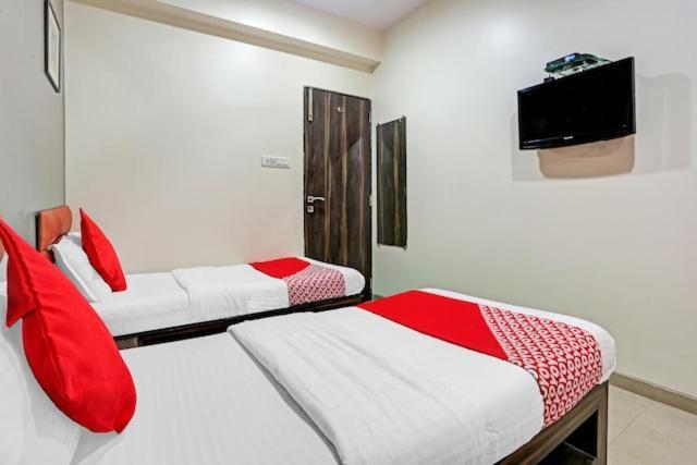 Hotel Amfahh - Andheri West Railway Station Bombaj Exteriér fotografie