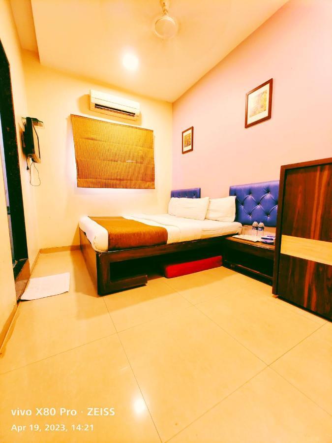 Hotel Amfahh - Andheri West Railway Station Bombaj Exteriér fotografie