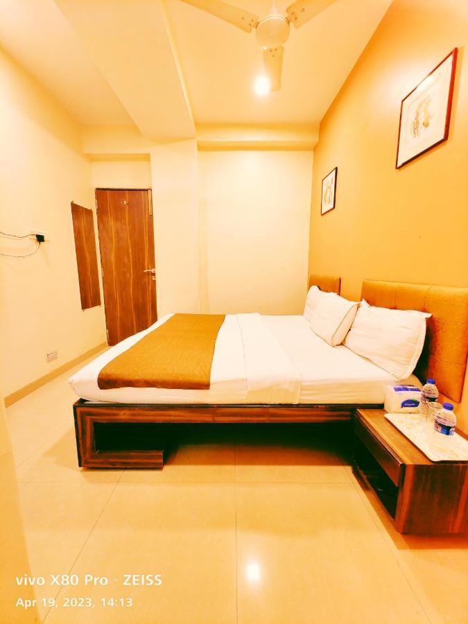 Hotel Amfahh - Andheri West Railway Station Bombaj Exteriér fotografie