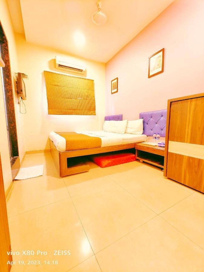 Hotel Amfahh - Andheri West Railway Station Bombaj Exteriér fotografie