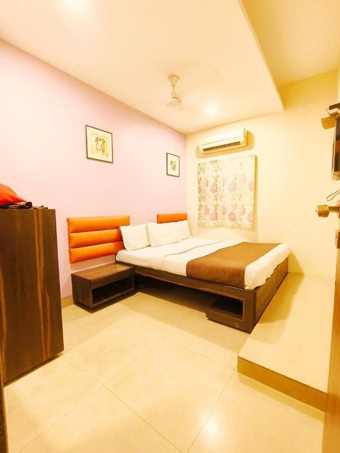 Hotel Amfahh - Andheri West Railway Station Bombaj Exteriér fotografie